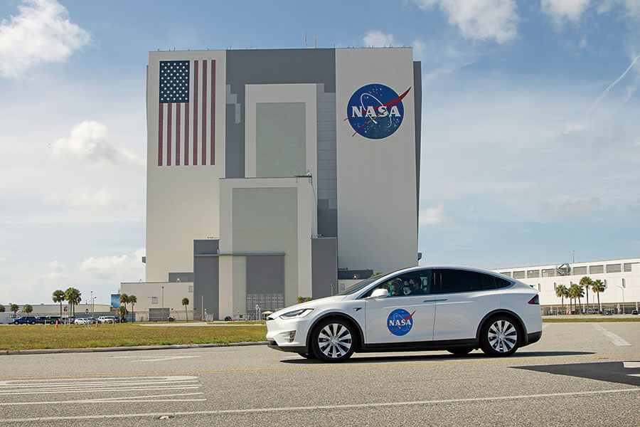 自阿姆斯壯六十年前踏出一小步以來,我們終於見到一股矢志讓人類重返月球深入太空的征空新浪潮席捲天下。