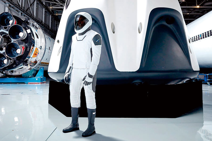 自阿姆斯壯六十年前踏出一小步以來,我們終於見到一股矢志讓人類重返月球深入太空的征空新浪潮席捲天下。