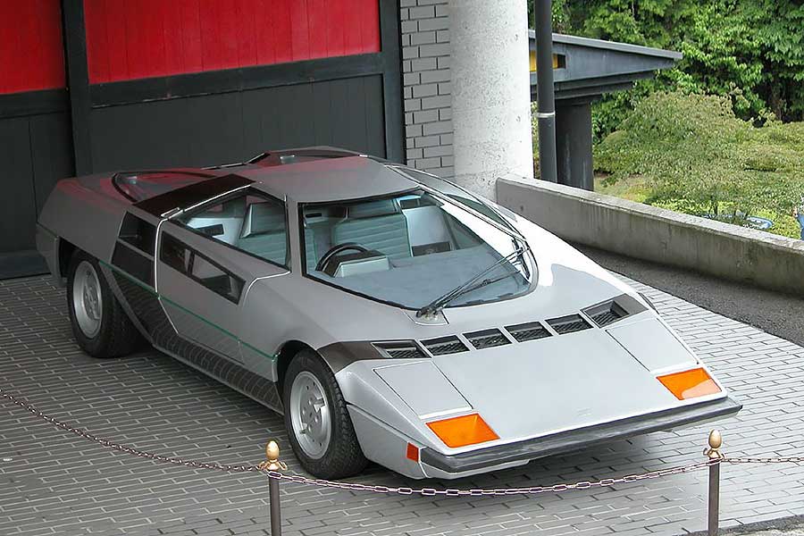 從2021的此刻回頭望去,原來早在五十年前,這個世紀便已因為這些概念車而如此精采。