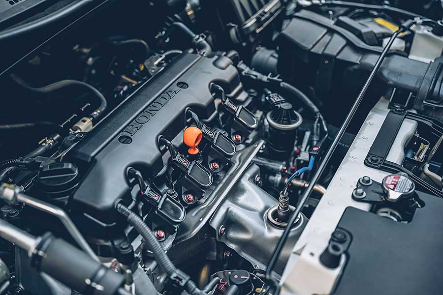 任誰都意料不到，藉由Altis轉換而來又不起眼的這號人物，居然會成為豐田在年終餐會上，保證旗下員工吃香喝辣的始作俑者。