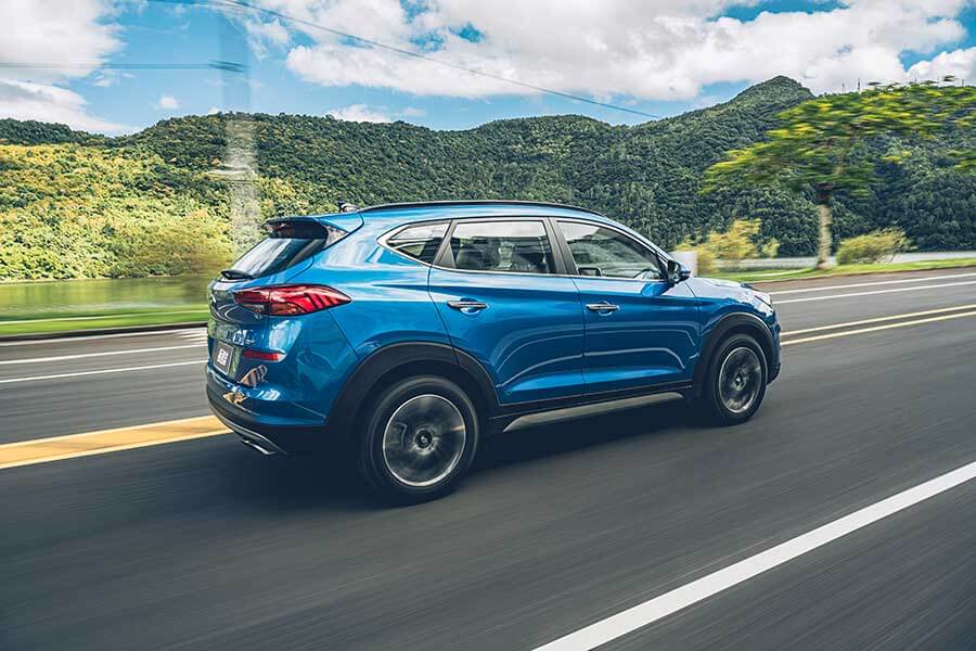 任誰都意料不到，藉由Altis轉換而來又不起眼的這號人物，居然會成為豐田在年終餐會上，保證旗下員工吃香喝辣的始作俑者。