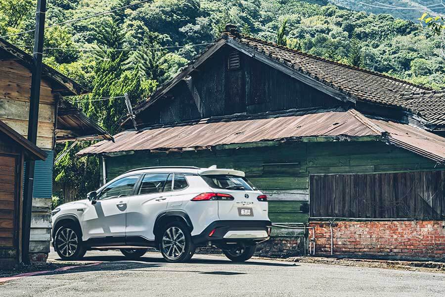 任誰都意料不到，藉由Altis轉換而來又不起眼的這號人物，居然會成為豐田在年終餐會上，保證旗下員工吃香喝辣的始作俑者。