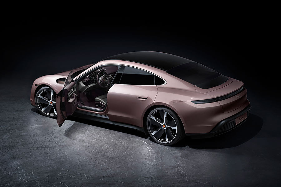 打破單一市場限定格局，Taycan後驅新兵正式進軍全球。