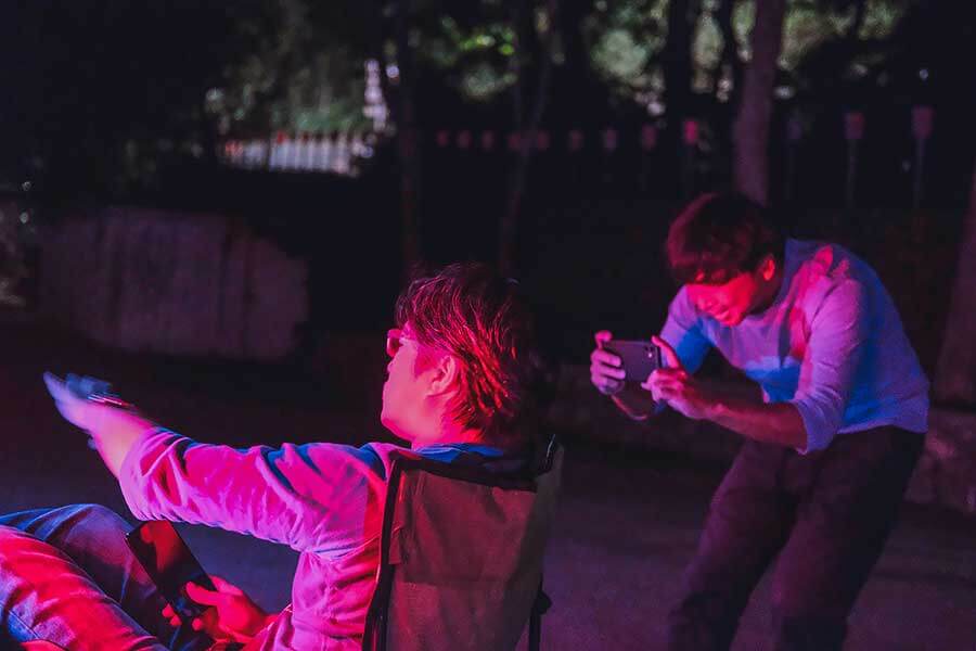 看到遠方日月潭邊的那棵大樹了嗎?左去右回,開始!