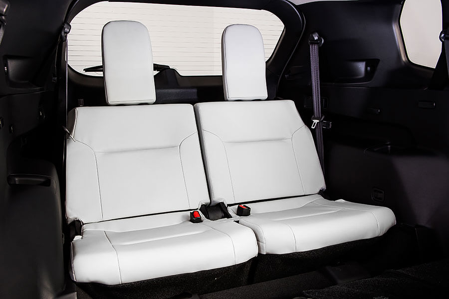 別再說人家萬年不變了，異鄉人這次可是完全煥然一新了呢！