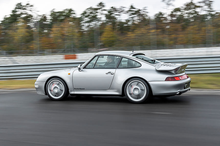 它曾是最受矚目的911,在30年後看來依舊風流倜儻。
