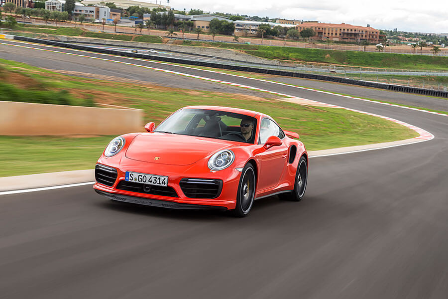 它曾是最受矚目的911,在30年後看來依舊風流倜儻。