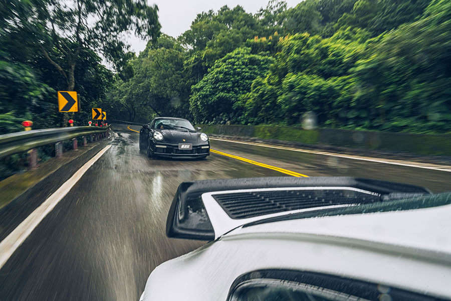 與992世代車型的交手進入TG眾人期待的高潮戲碼。