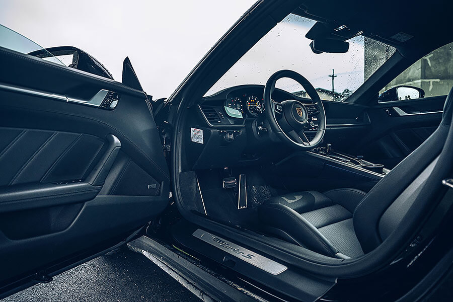 與992世代車型的交手進入TG眾人期待的高潮戲碼。