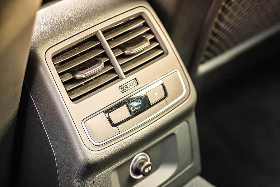 有時候，四門房車的尊貴氣質，不見得是旅行車學得來的。