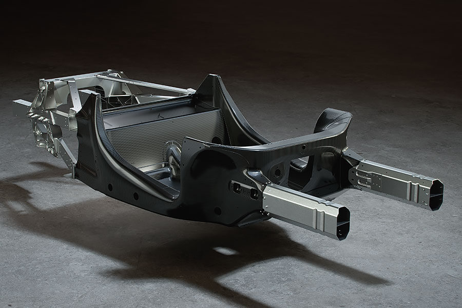 來了!來了!麥拉倫P1之後最強的新型油電飛鏢終於來了!