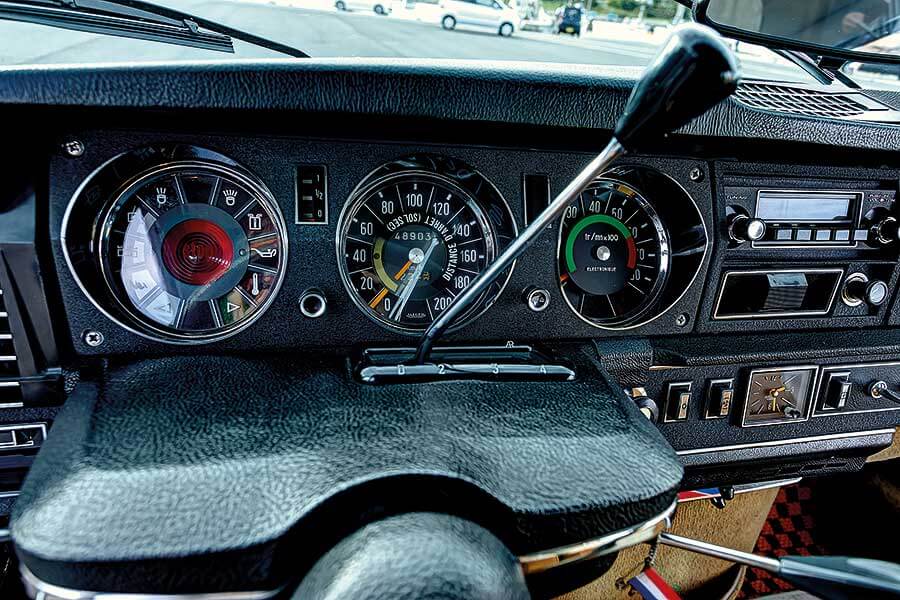 DS系列可謂當代Citroen的始祖,它的風格非常前衛,更有「太空船」和「圓形飛碟」之稱。