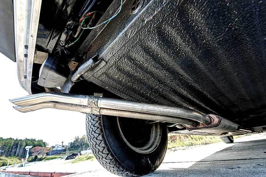 DS系列可謂當代Citroen的始祖,它的風格非常前衛,更有「太空船」和「圓形飛碟」之稱。