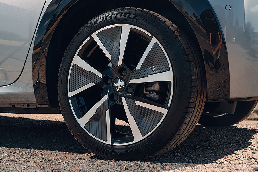 急於花掉3萬鎊,又剛好需要一部快捷乾淨的都會型汽車嗎?如今選擇之多終於到了可以隨便你挑的地步。