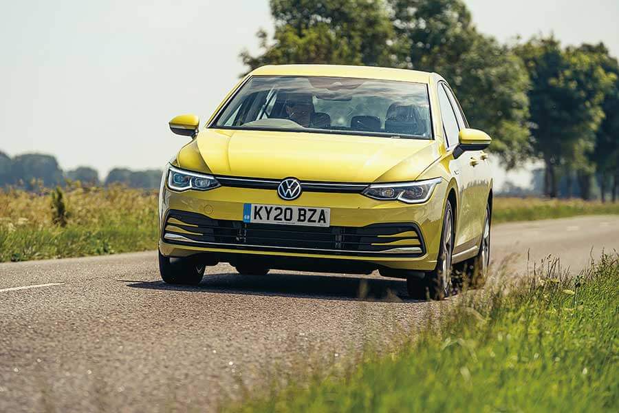 見證大眾化半豪華掀背車的演進。