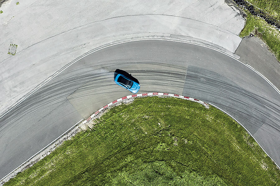 如今舞過M2 CS,Chris是否後悔買下他那部M2 Competition呢?