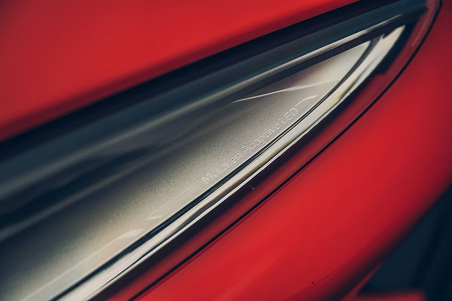 它不是麥拉倫首度嘗試的「GT」跑車,或許第一次成果不如預期,既然如此那就來第二次吧,有請New GT。