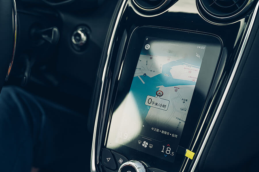 它不是麥拉倫首度嘗試的「GT」跑車,或許第一次成果不如預期,既然如此那就來第二次吧,有請New GT。