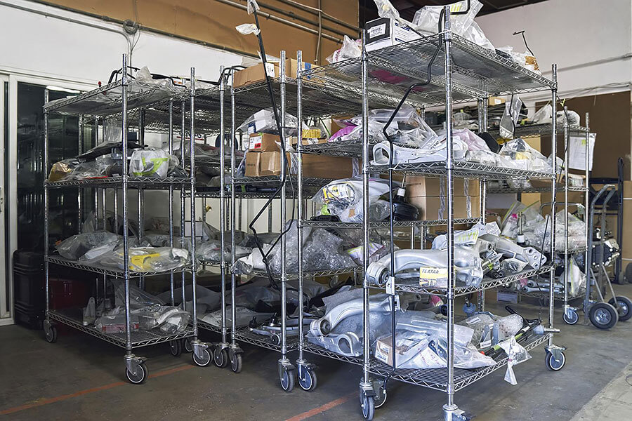 TG和Singer持續發酵的愛情故事現已暴升五個檔,也是時候登堂入室拜會他們的新廠房。