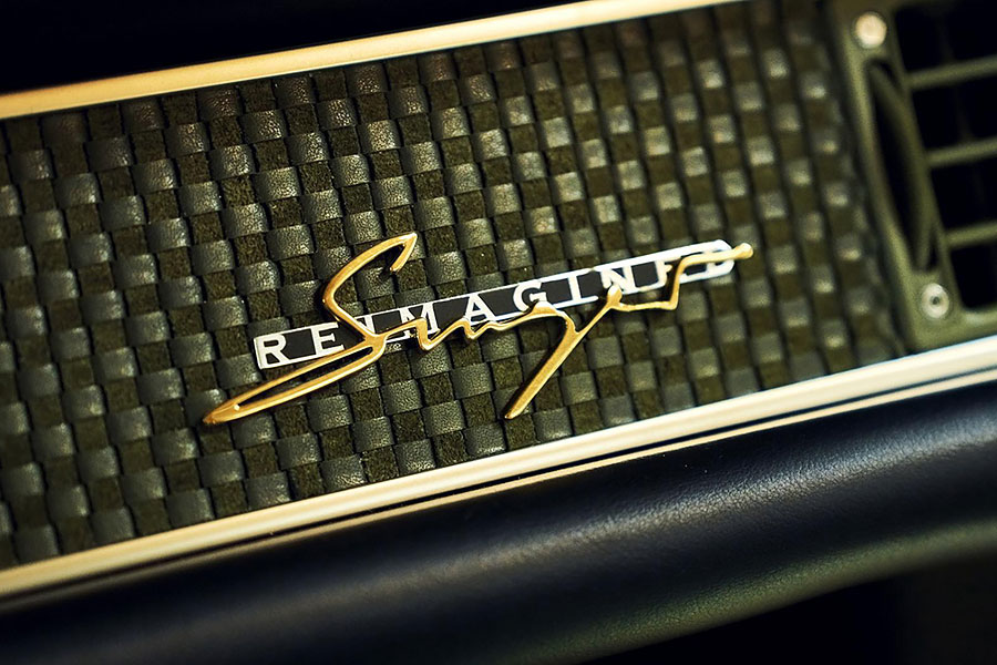 TG和Singer持續發酵的愛情故事現已暴升五個檔,也是時候登堂入室拜會他們的新廠房。