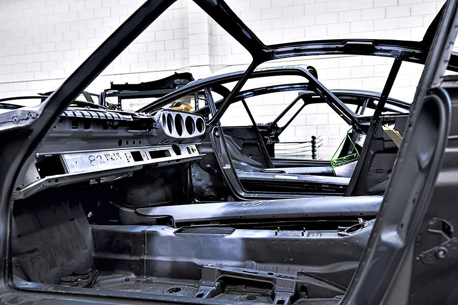 TG和Singer持續發酵的愛情故事現已暴升五個檔,也是時候登堂入室拜會他們的新廠房。