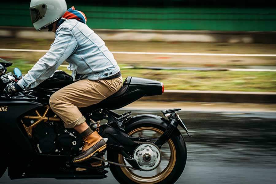 你知道嗎?當義大利人幫一部車冠上超級快的名字時,就真的無須懷疑它真的很快這件事了。