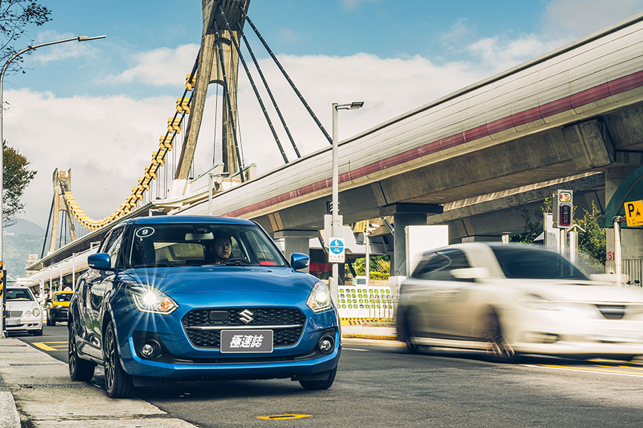 七速CVT的確少了幾分過往激情,但試問,Swift從未熱情如火漫力四射。