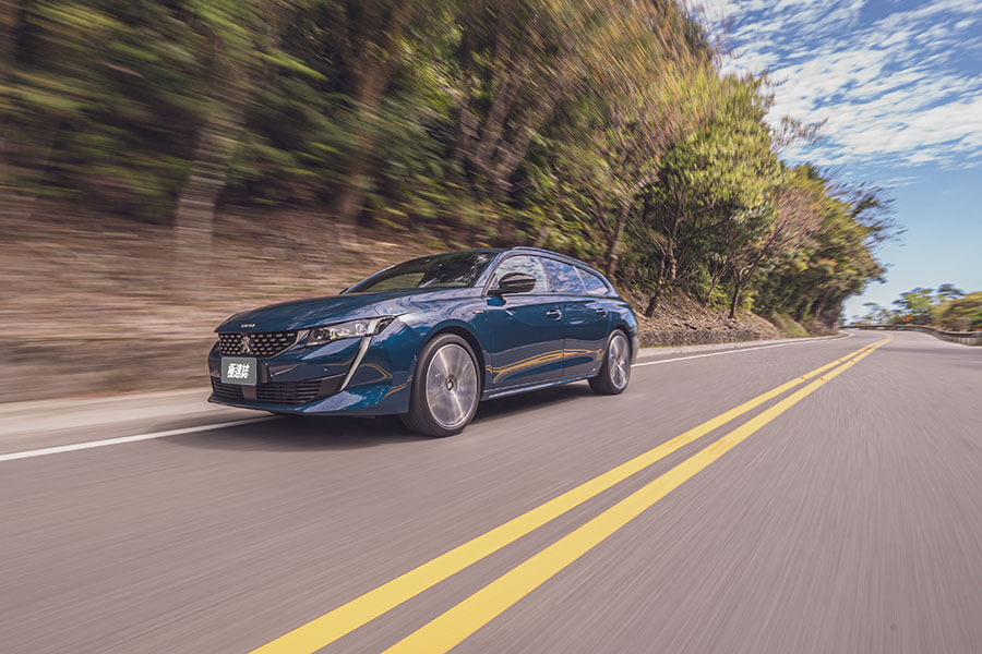 兩百萬內買旅行車,我勸你最好一定要去試試它。