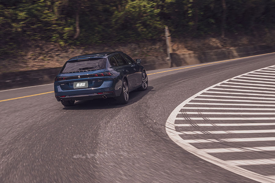 兩百萬內買旅行車,我勸你最好一定要去試試它。