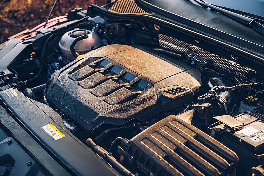 馬步扎得夠穩,功夫自然了得。