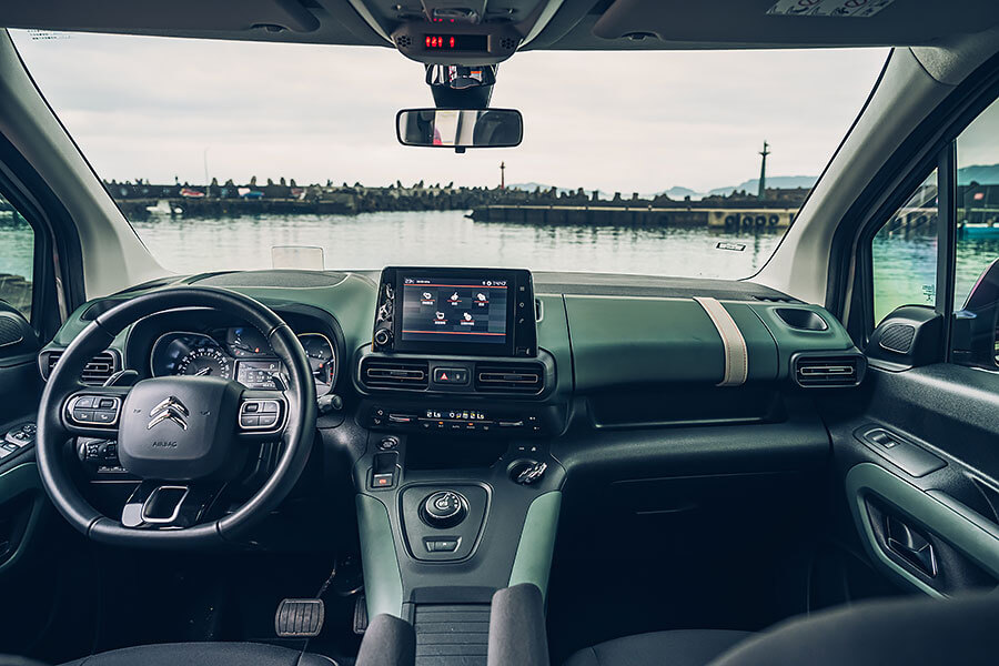 出門露營,最麻煩的就是搭帳與收帳等事項,光是接好營帳支架就可能讓露營之旅以叫罵聲揭開序曲。