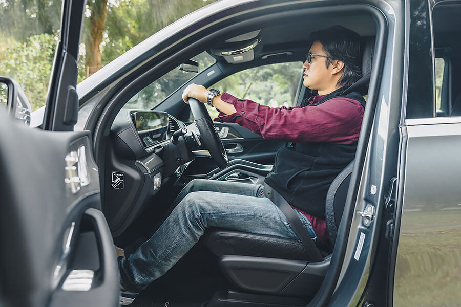 老實說GLS在台灣已經發表超過一年,前段時間倒也是顯得有些陌生,不過最近也趁著邁巴赫版本的到來而熱鬧一波。