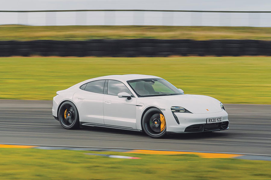 奧迪RS 6和保時捷Taycan有何共通之處嗎？原來比你所想還要多……