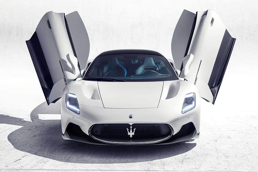 世上超跑何其多,再添一員亦未必能夠引人注目。不過這裡所說的並非一般貨色,而是「瑪莎拉蒂」超跑喔。