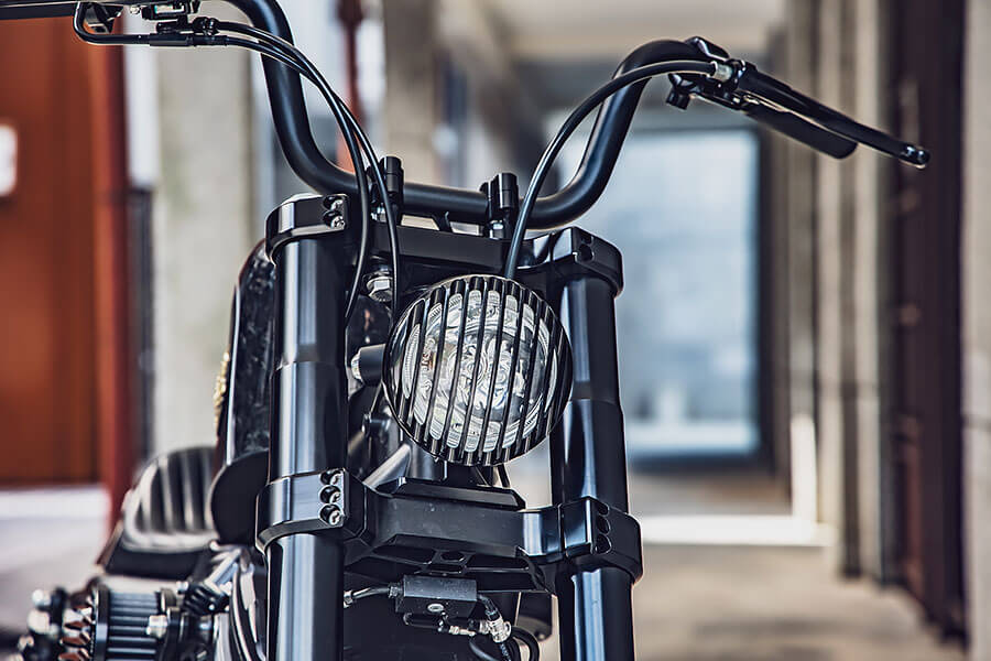 Rough Crafts這些年的成品並不少，每一輛皆為車主精心客制完成心中的那部帥氣模樣，這是客製化的優勢更具稀有獨特性。