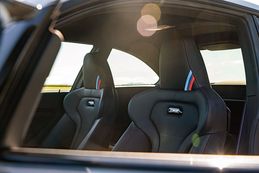 我輩最喜歡的兩款後驅轎跑現已削減重量增強動力,肯定勝似升天吧?