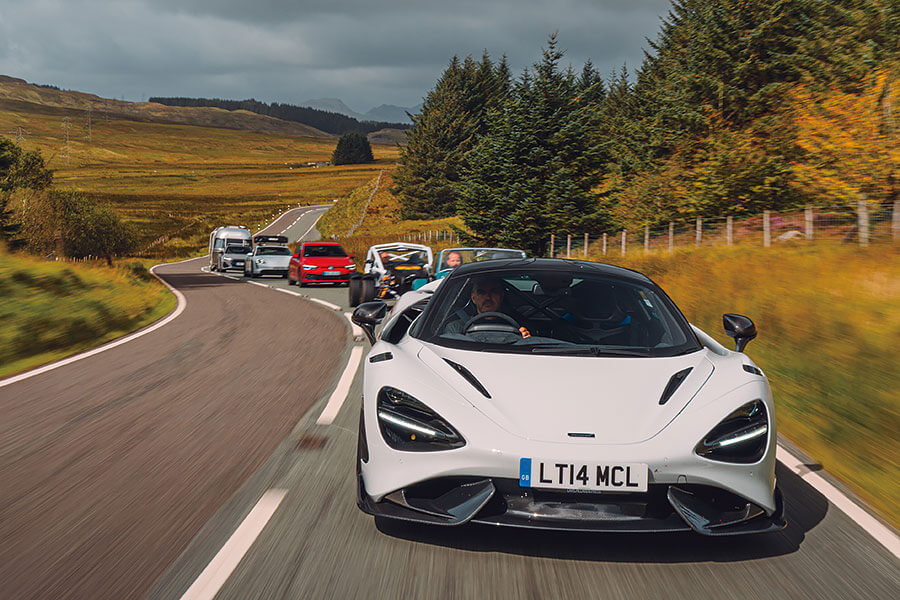 歡度節慶好高興,不過高興之前首先要把你自己和大小行李送抵節日會場。