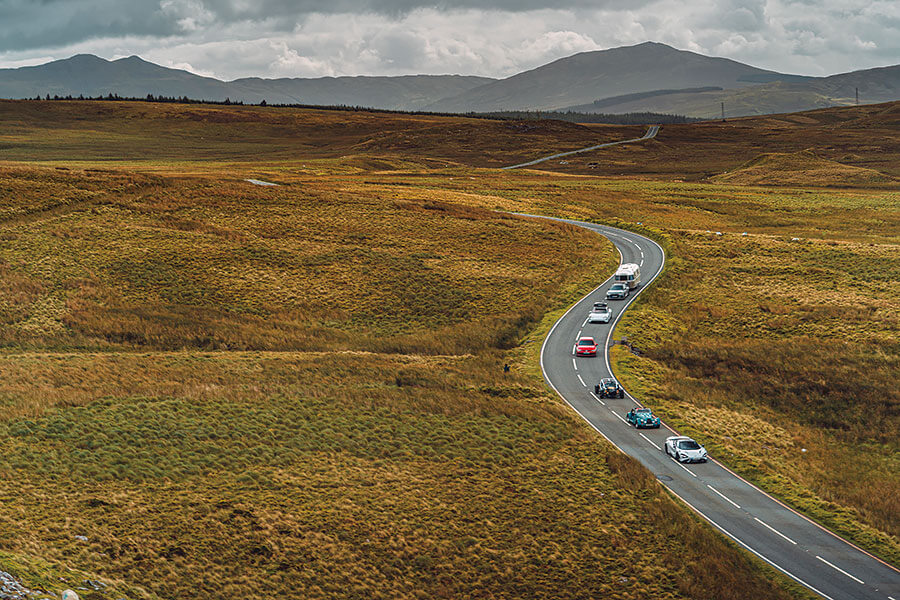 歡度節慶好高興,不過高興之前首先要把你自己和大小行李送抵節日會場。