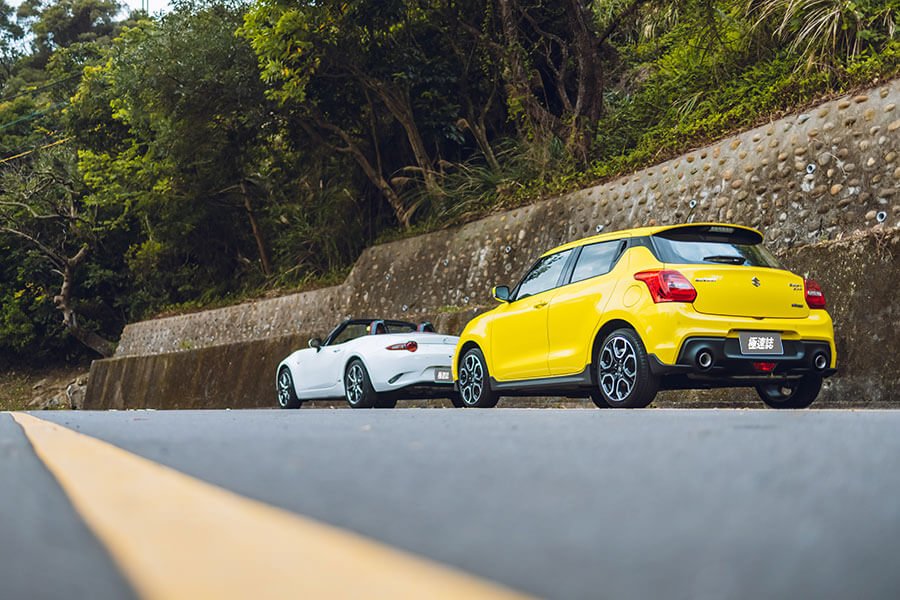 雖然我們享受著自排所帶來的便利與方便,但眼下這兩部手排車,我輩倒覺得比自排還好開,這是甚麼奇妙的邏輯呢!?看下去便知分曉。