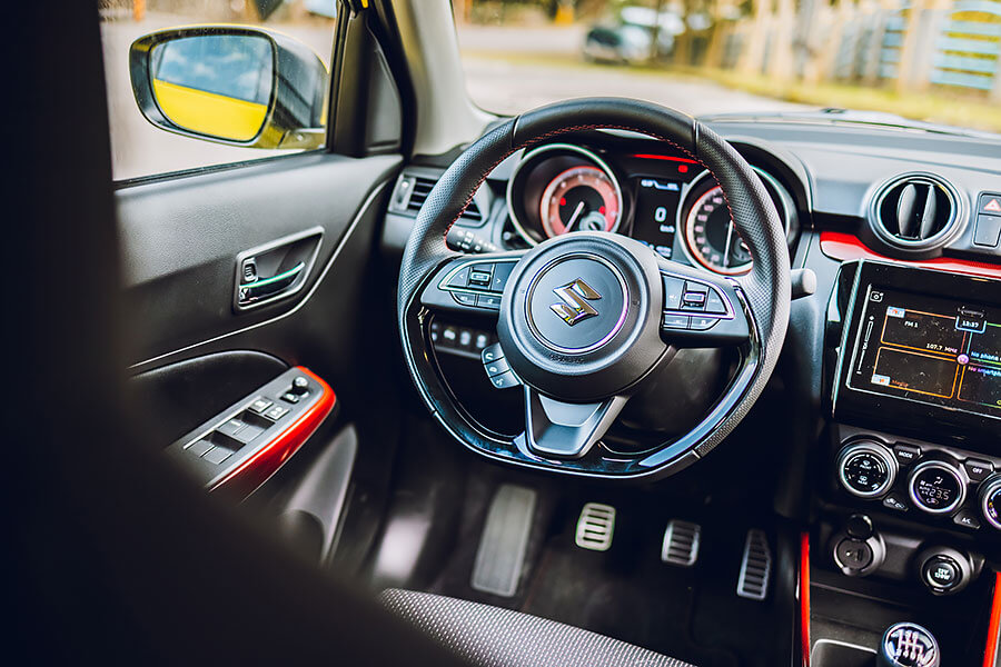 雖然我們享受著自排所帶來的便利與方便,但眼下這兩部手排車,我輩倒覺得比自排還好開,這是甚麼奇妙的邏輯呢!?看下去便知分曉。