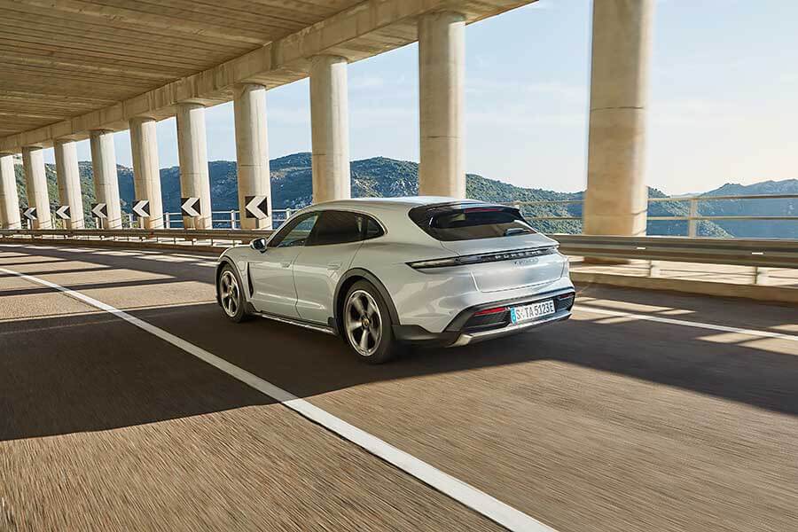 你各位放在心中已久的純電跨界旅行的夢想,保時捷正式實現了!