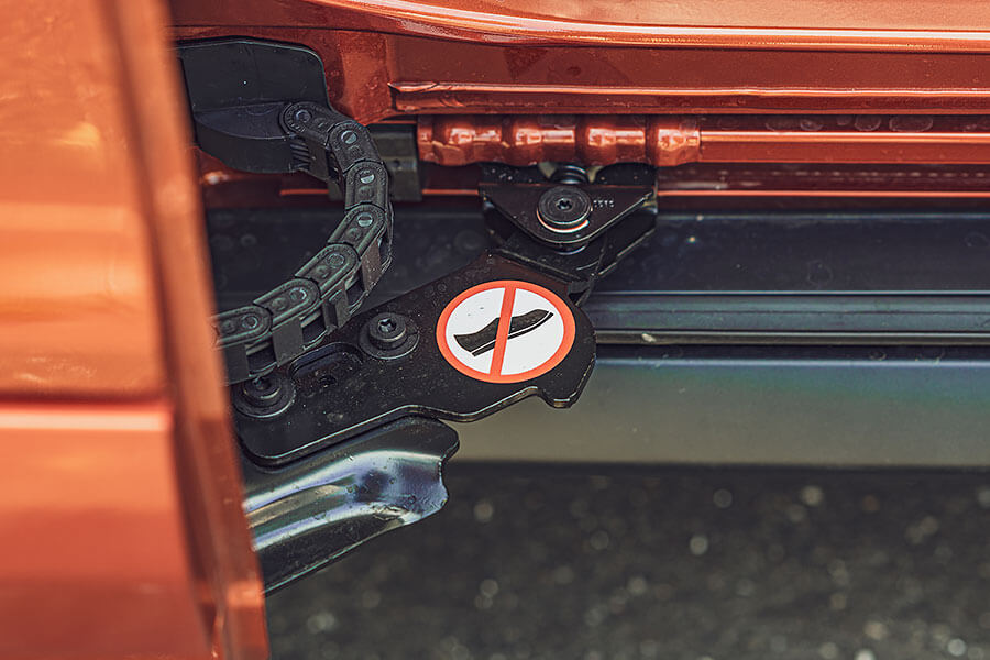 凱弟在商旅車市場上紮根相當深,此次新秀Tourneo Connect是否具備突破防線的本事?我們在此先設下幾道關卡……。