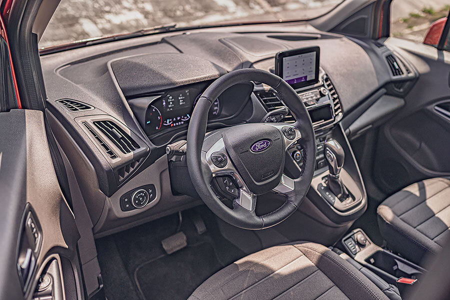 凱弟在商旅車市場上紮根相當深,此次新秀Tourneo Connect是否具備突破防線的本事?我們在此先設下幾道關卡……。