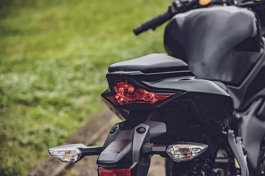 再次打下新紀元的川崎,不斷以瘋狂的行徑勇於創新的心境,推出一部又一部令人大為驚豔的陸上逸品。