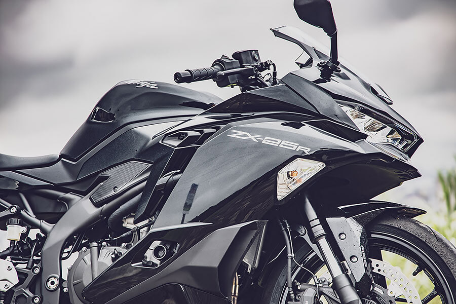 再次打下新紀元的川崎,不斷以瘋狂的行徑勇於創新的心境,推出一部又一部令人大為驚豔的陸上逸品。