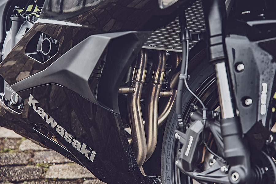 再次打下新紀元的川崎,不斷以瘋狂的行徑勇於創新的心境,推出一部又一部令人大為驚豔的陸上逸品。