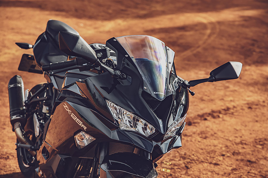 再次打下新紀元的川崎,不斷以瘋狂的行徑勇於創新的心境,推出一部又一部令人大為驚豔的陸上逸品。