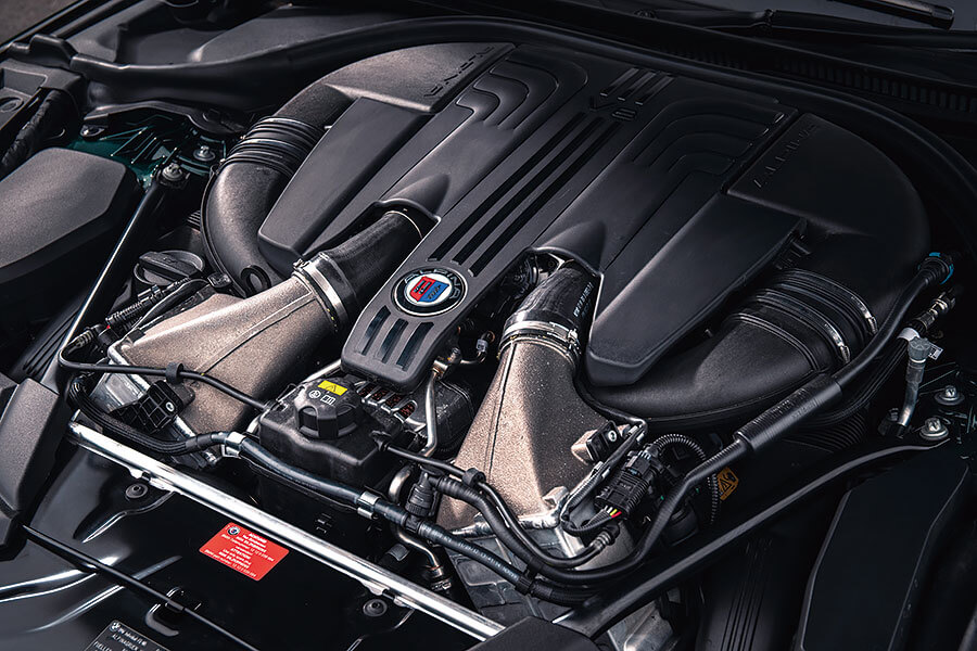 超級旅行車中最壞最兇的大野狼到底出自何門何派呢?家中各人會認同你的選擇嗎?且看奧迪RS 6、賓士E 63 S和Alpina B5一決高下。