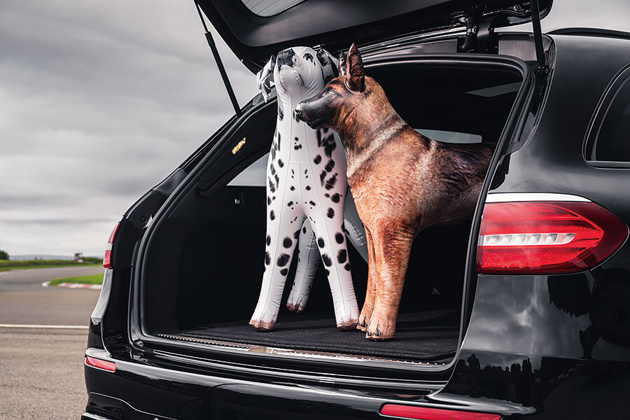 超級旅行車中最壞最兇的大野狼到底出自何門何派呢?家中各人會認同你的選擇嗎?且看奧迪RS 6、賓士E 63 S和Alpina B5一決高下。