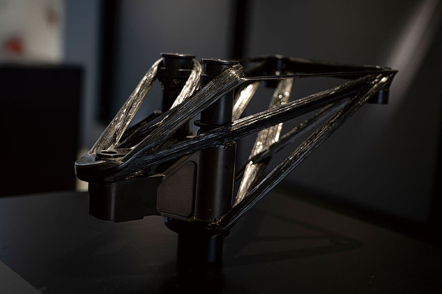 更輕更快更威猛,這些形容大家都聽到厭,那麼Black Series六號機到底有何不同呢?